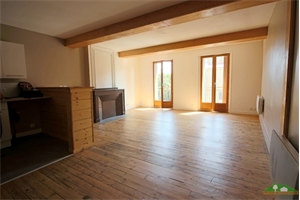 appartement renove à la location -   31800  SAINT GAUDENS, surface 61 m2 location appartement renove - AAR8287
